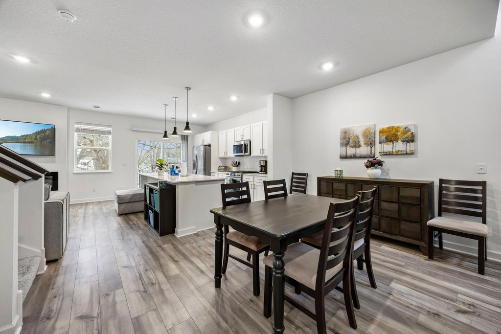 Photo of 464 Fir Avenue, Saint Paul, MN 55117 (MLS # 7014522)