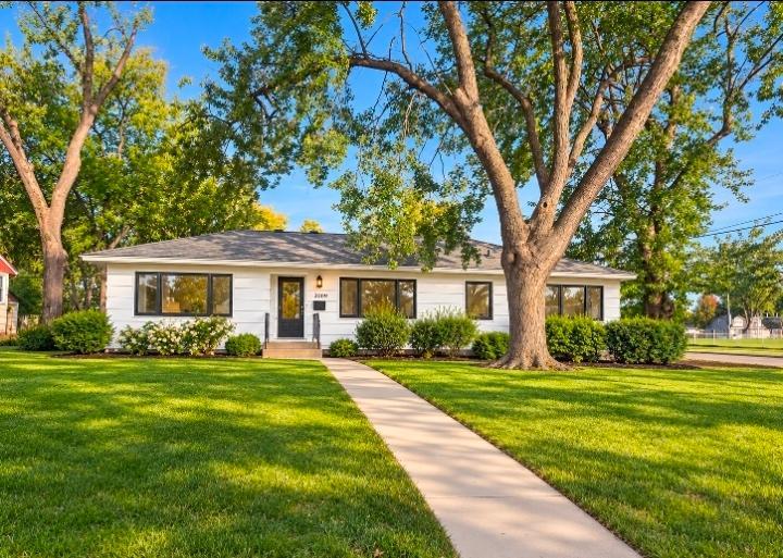 Photo of 6000 Girard Avenue N, Brooklyn Center, MN 55430 (MLS # 7158226)