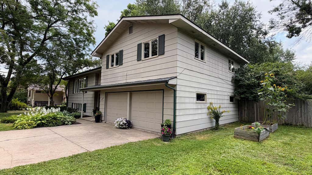 Photo of 828 Fremont Street E, Northfield, MN 55057 (MLS # 7134737)