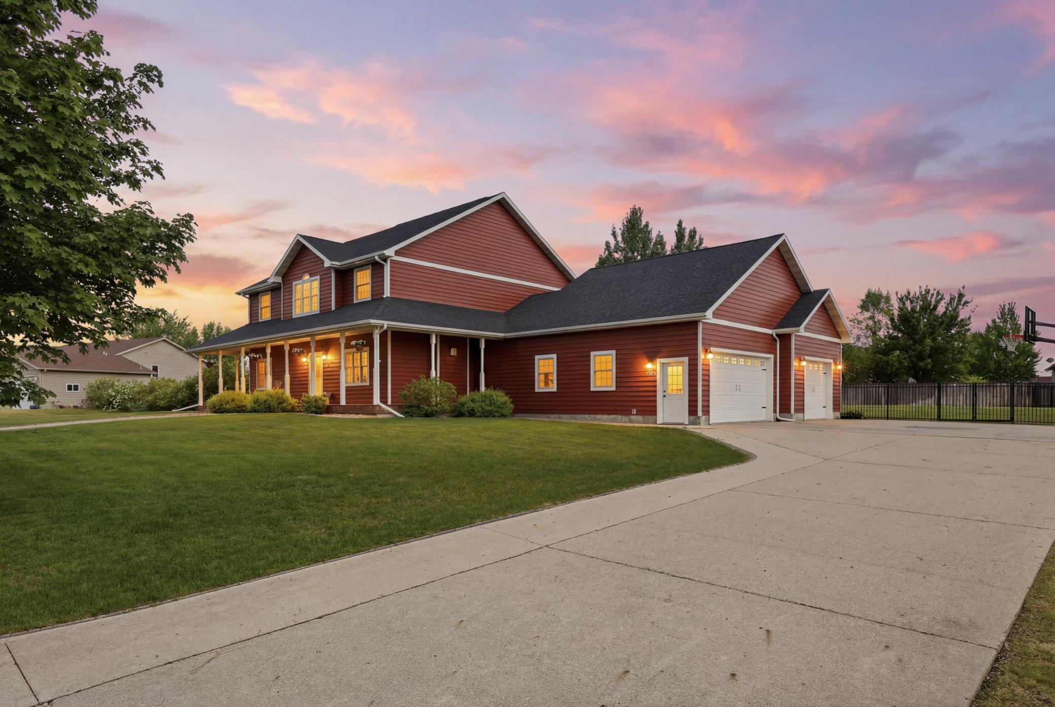2310 Hillcrest Lane