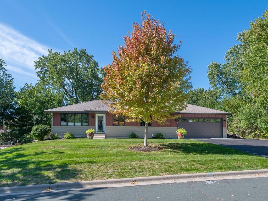 13008 Lakeview Drive Drive
