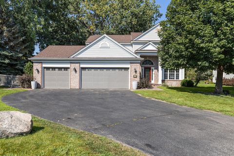 1042 Earley Lake Place Burnsville MN 55306