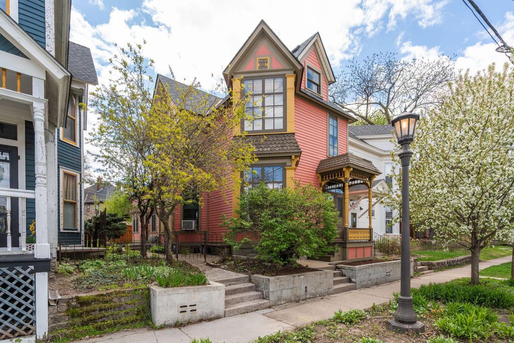 Photo of 750 Margaret Street, Saint Paul, MN 55106 (MLS # 7059382)