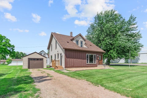 Photo of 720 Fir Avenue, Bird Island, MN 55310 (MLS # 7093611)