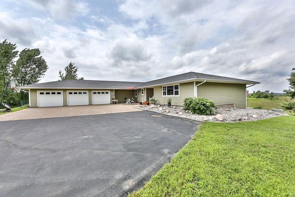 175 250TH ST N, HAWLEY, MN 56549 - Image aa35f1553591c8d1e1a51c234e0b2a48/2010709429