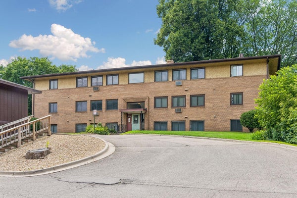 2381 UNITY AVE N, MINNEAPOLIS, MN 55422 - Image aa3dfd244f75120dfd8594482c1ad7fe/1203179059