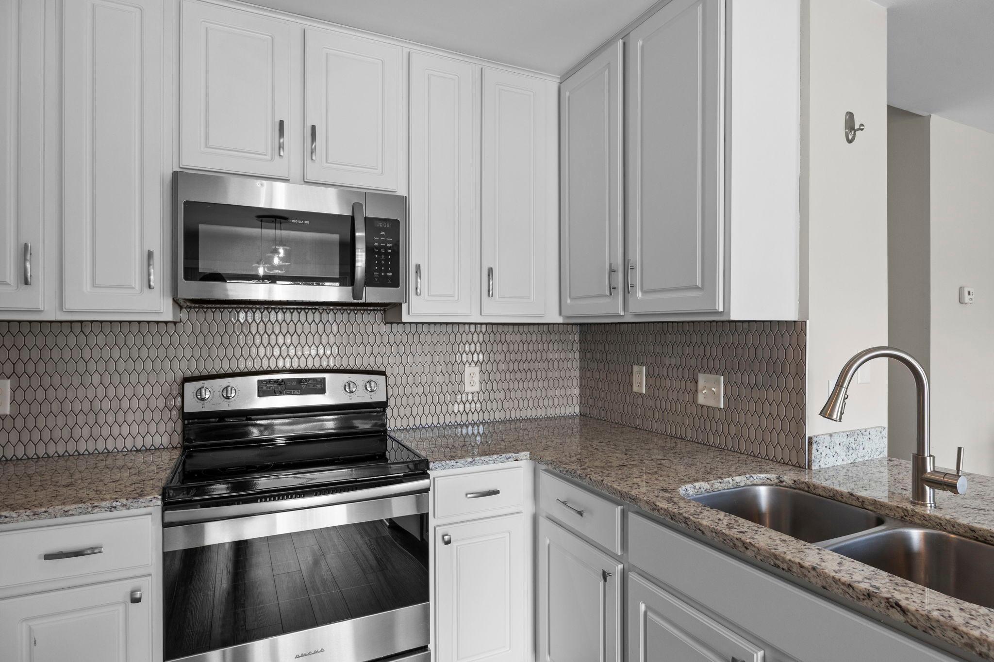 5056 Bluff Heights Trail SE