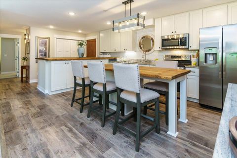 10501 Cedar Lake Road 404 Minnetonka MN 55305