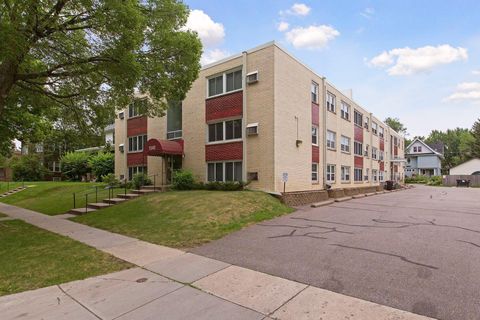 1540 Ashland Avenue 3 Saint Paul MN 55104