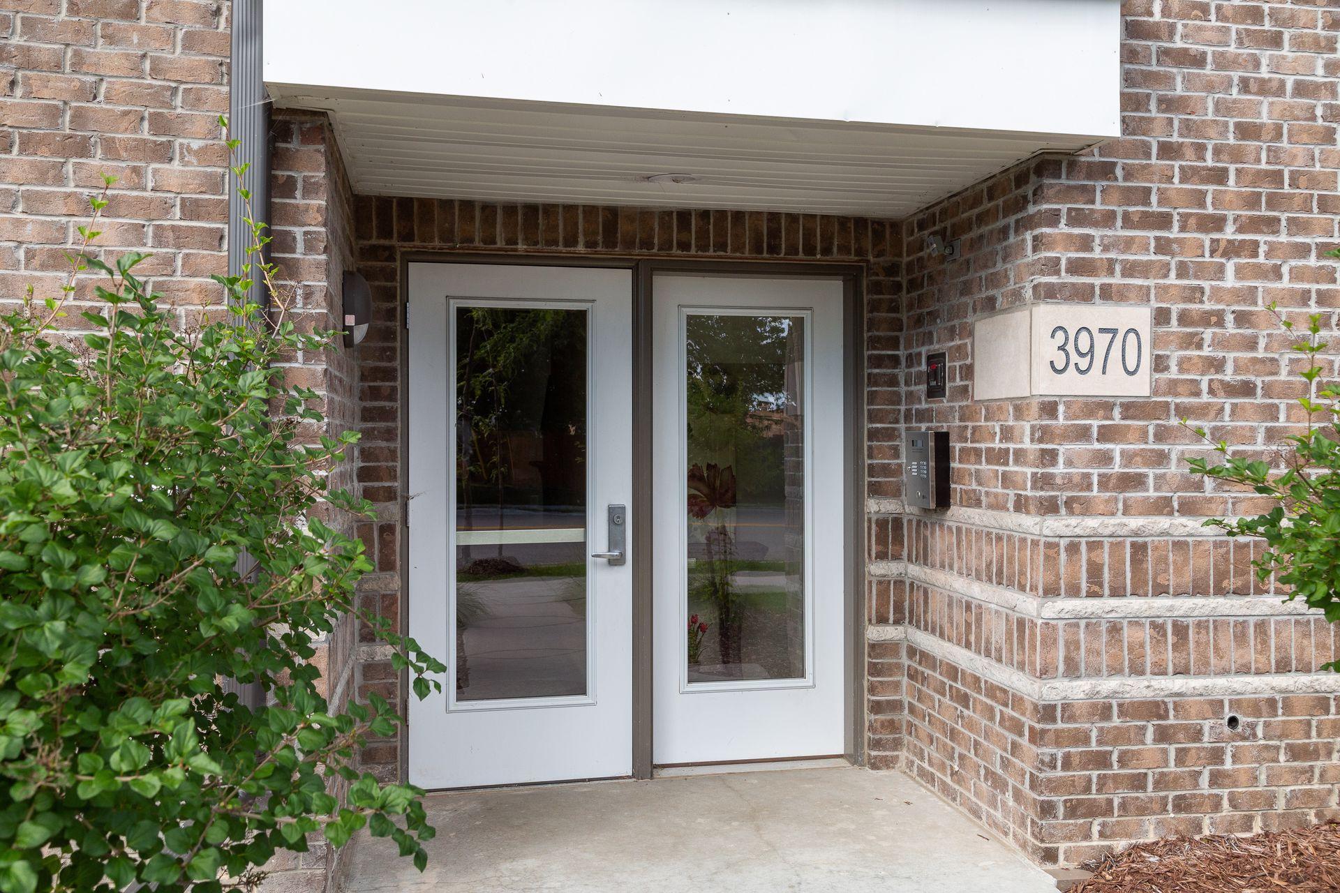 3970 Wooddale Avenue S 201D