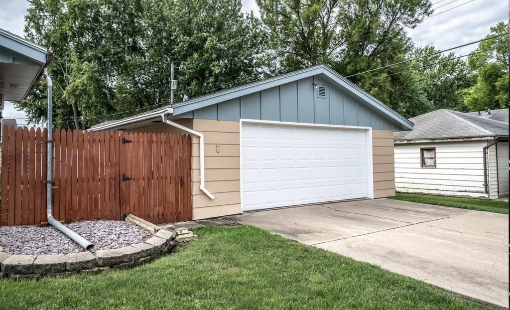 Photo of 1000 8th Street, Farmington, MN 55024 (MLS # 7066893)