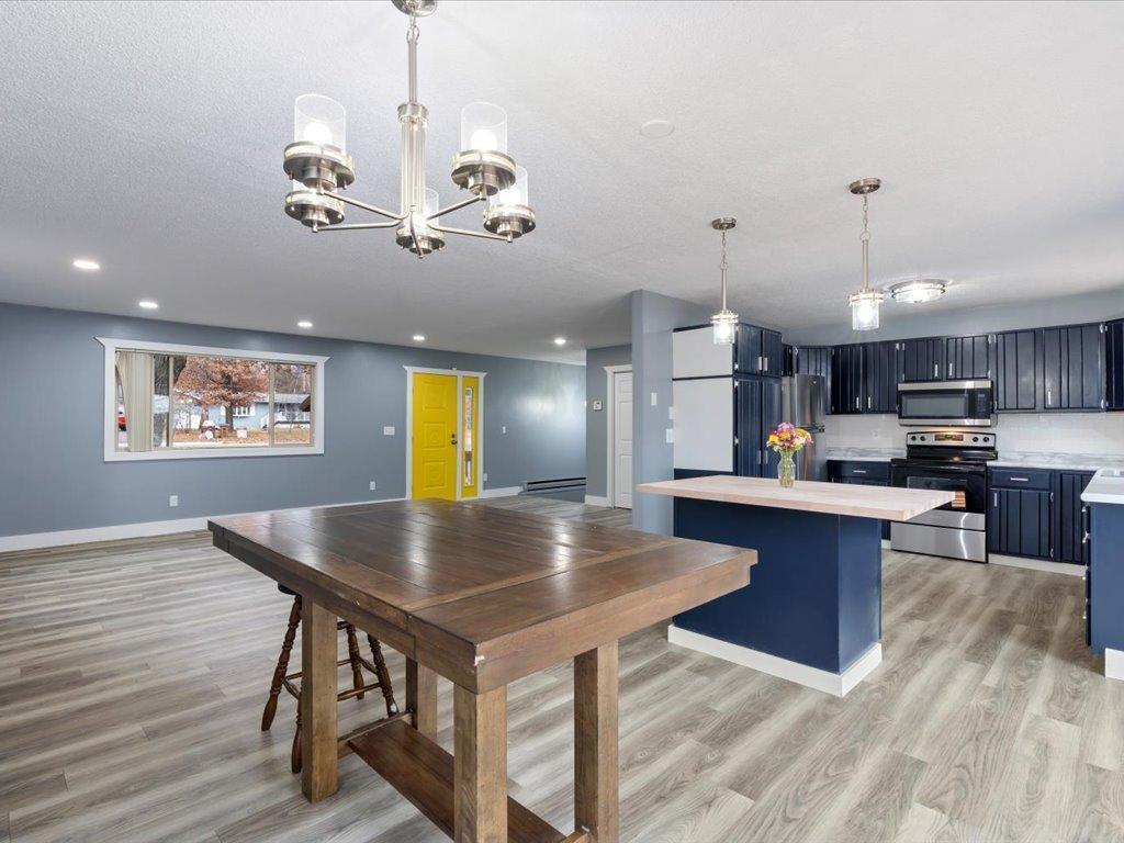 12654 Knollwood Drive