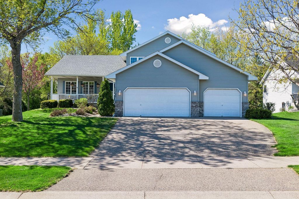Photo of 15722 Crystal Path, Rosemount, MN 55068 (MLS # 7076272)
