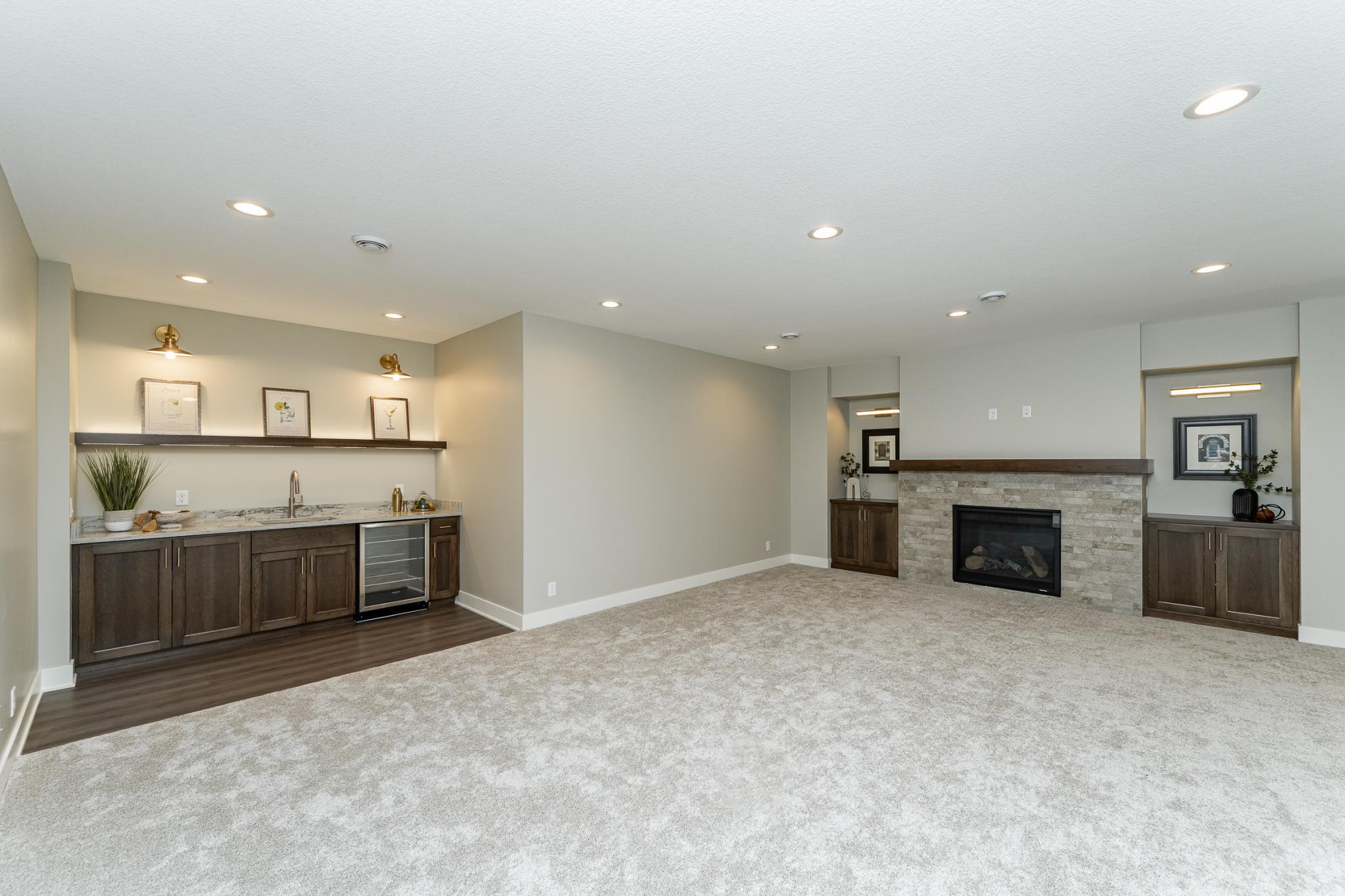 Rochester, Minnesota, 55902, United States, 6 Bedrooms Bedrooms, ,5 BathroomsBathrooms,Residential,Active,2025552