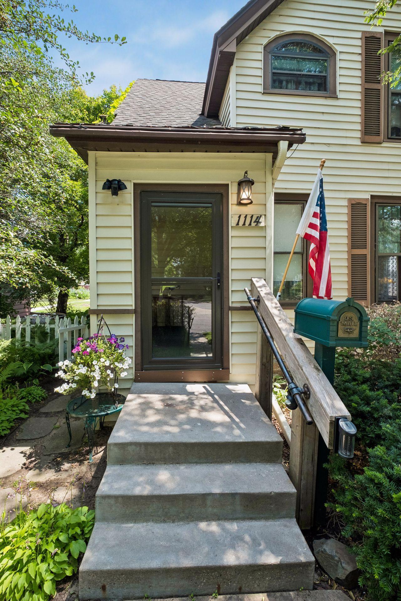 1114 Gibbs Avenue