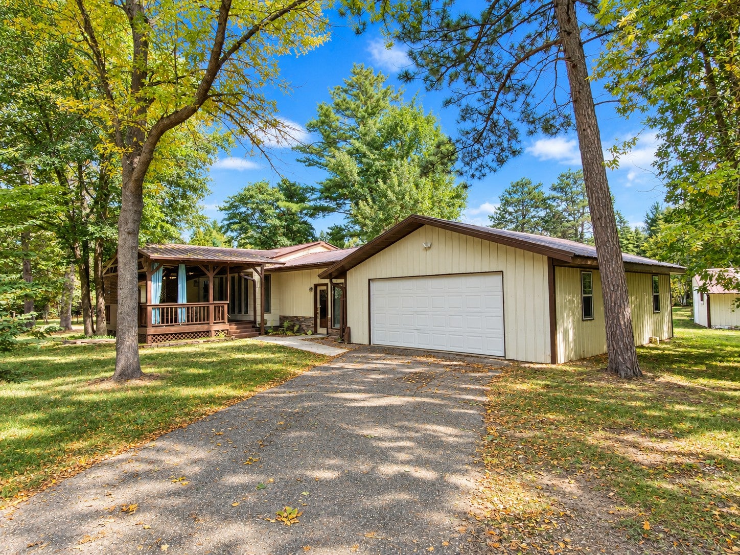 22838 Glenhaven Drive