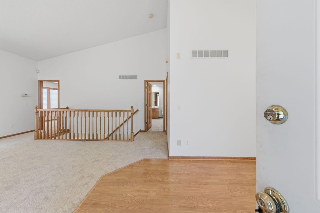 Photo of 815 Wescott Square, Eagan, MN 55123 (MLS # 7081613)