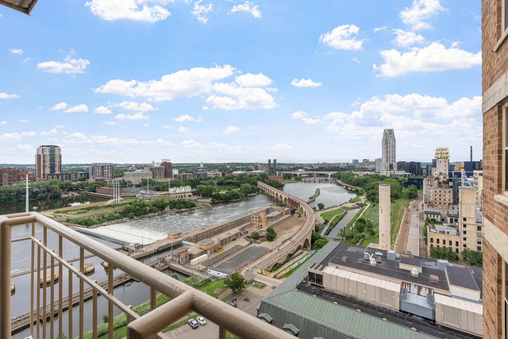 401 S 1st Street 1702