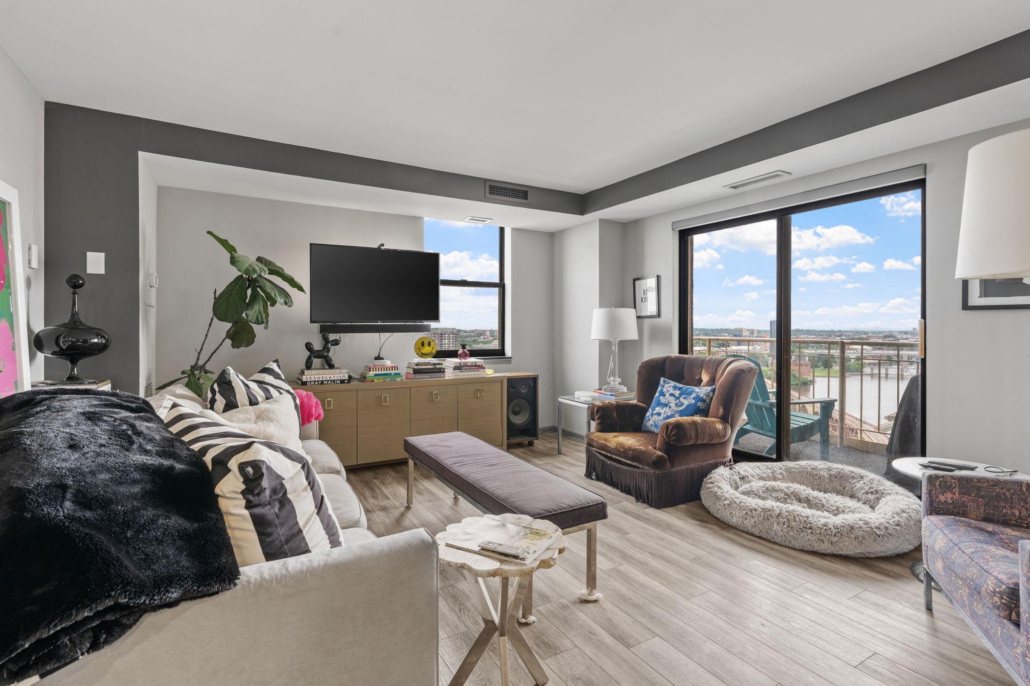 401 S 1st Street 1702