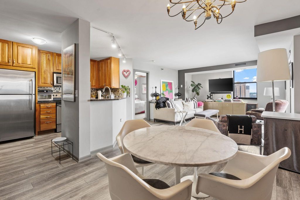 Photo of 401 S 1st Street #1702, Minneapolis, MN 55401 (MLS # 7107617)