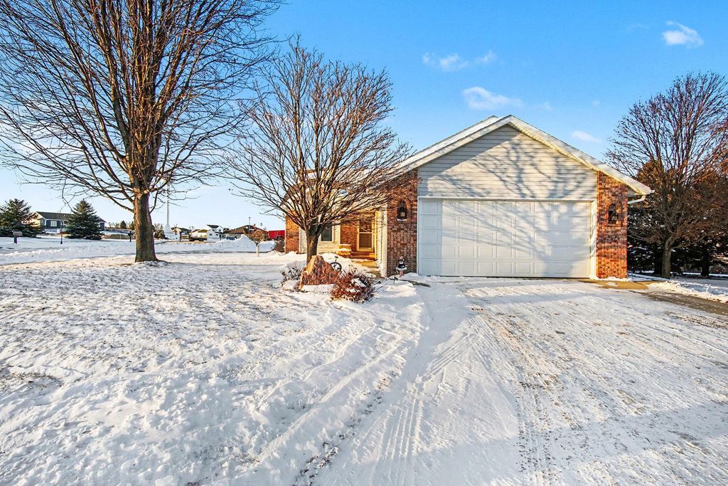 Photo of 301 E Christensen Drive, Luverne, MN 56156 (MLS # 6825298)