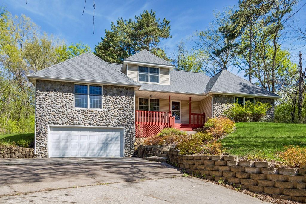 Photo of 771 County Road B2 E, Little Canada, MN 55117 (MLS # 7063762)