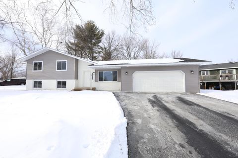 23 Oxby Lane Waite Park MN 56387