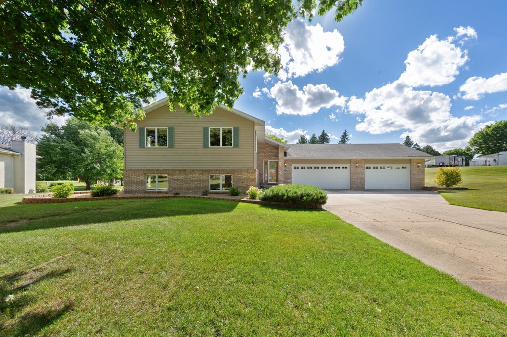 Photo of 1651 Buckingham Path, Faribault, MN 55021 (MLS # 7093987)
