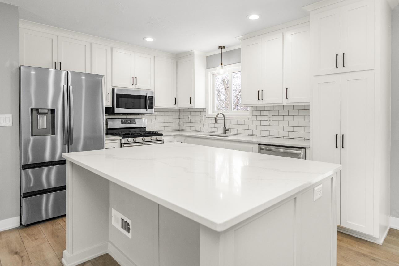 13956 Brunswick Avenue S