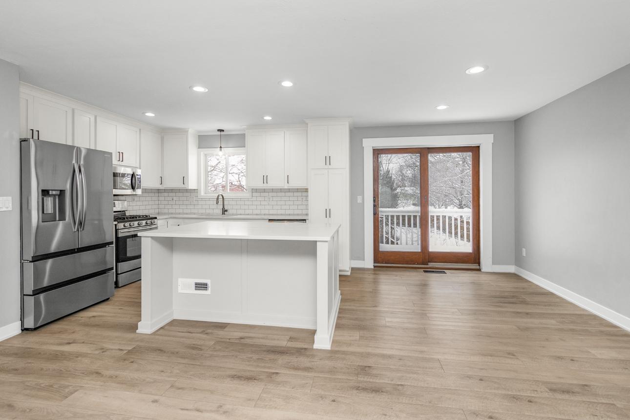 13956 Brunswick Avenue S