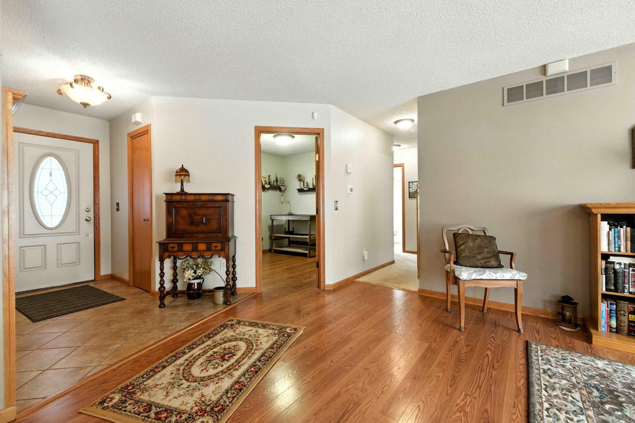 24719 Cove Trail