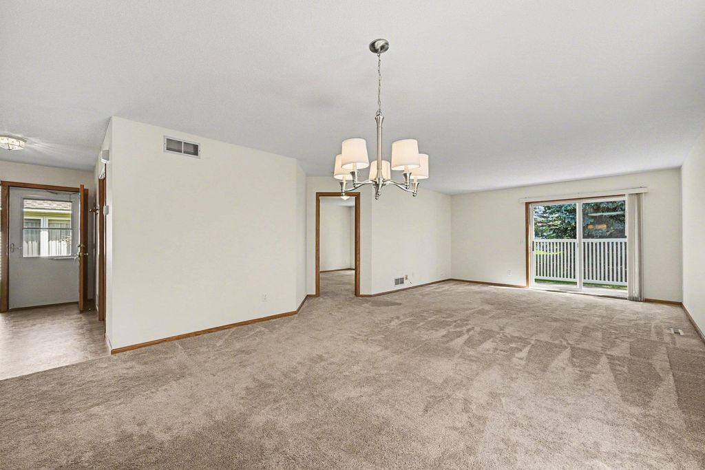 Photo of 6608 Bixby Way, Inver Grove Heights, MN 55076 (MLS # 7055838)