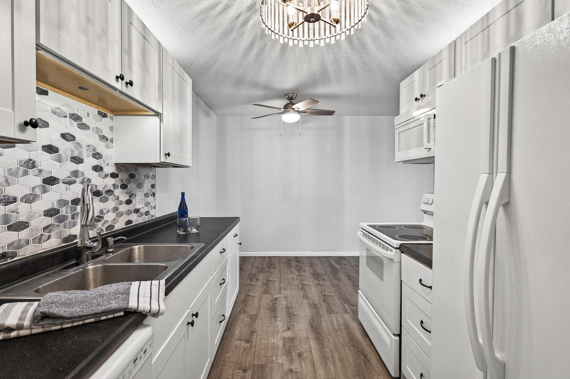 401 E Burnsville Parkway 122
