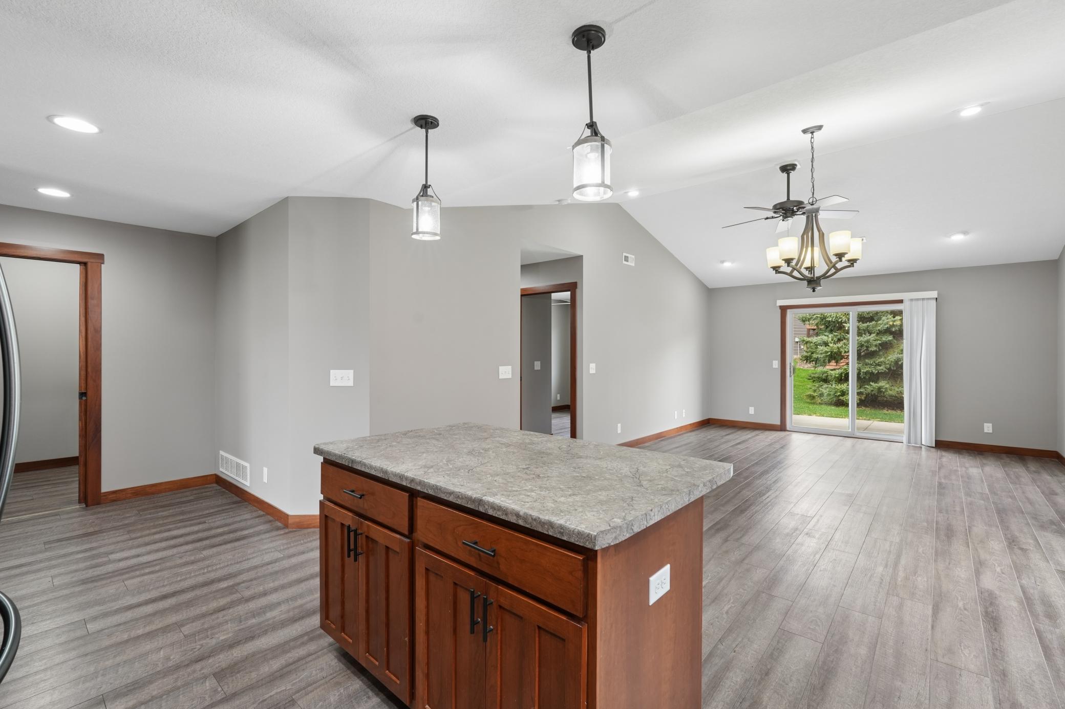 1707 Squirrel Way