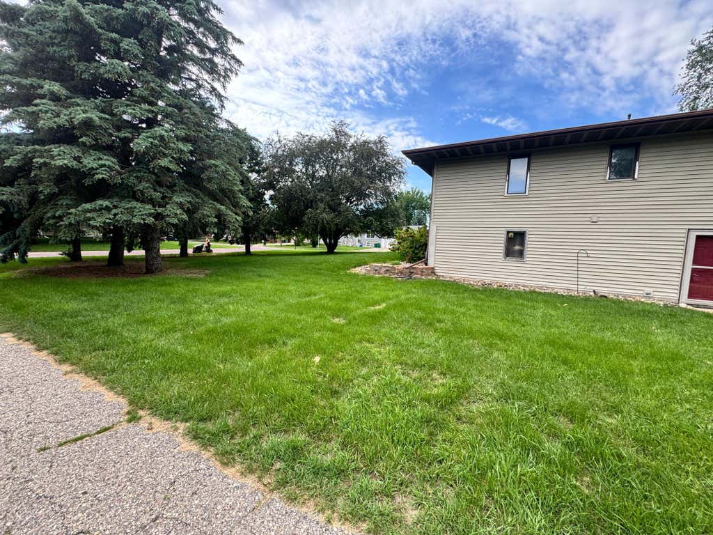 Photo of 1525 Sayles Drive, Jackson, MN 56143 (MLS # 7092630)