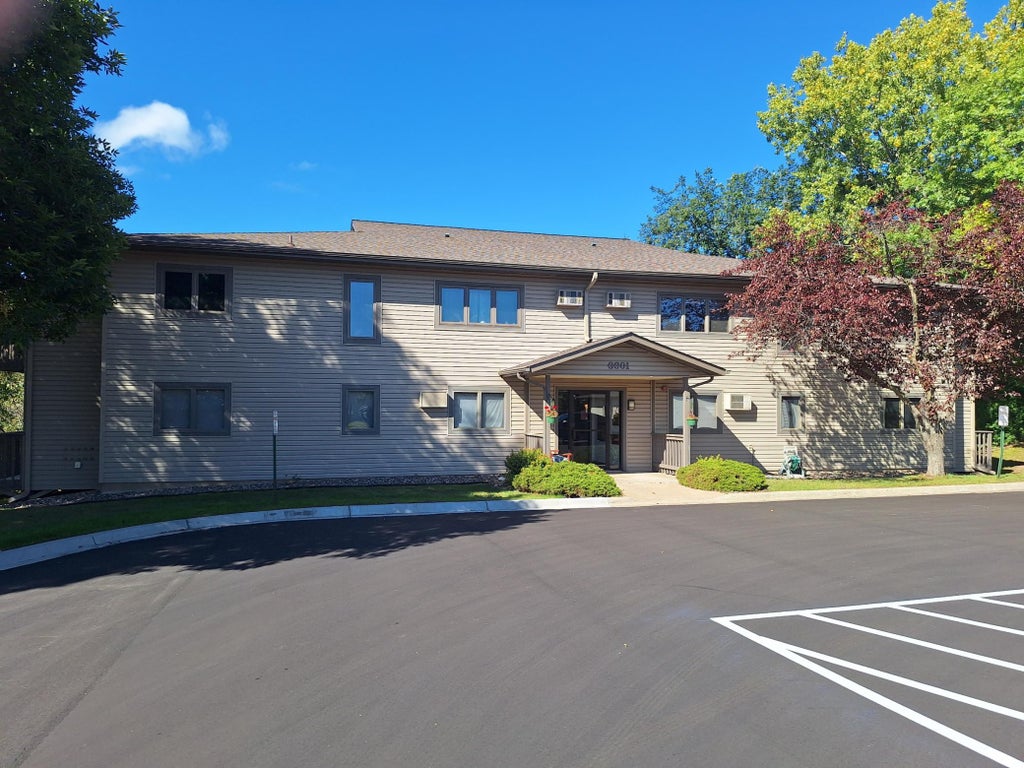 Photo of 6601 Buckley Circle #105, Inver Grove Heights, MN 55076 (MLS # 7151102)
