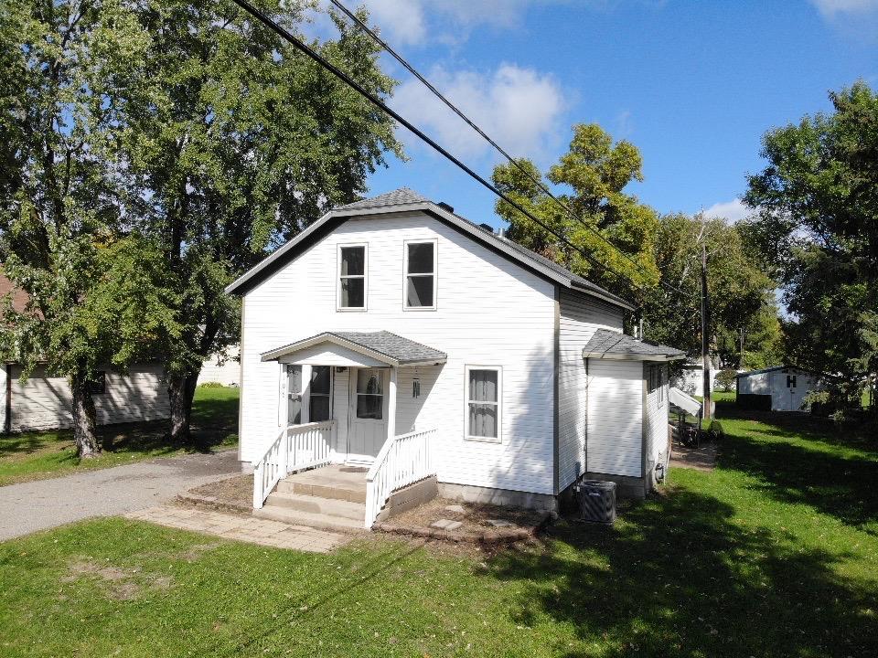 106 Cedar Avenue NE