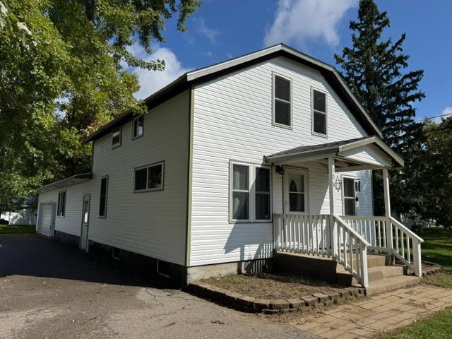 106 Cedar Avenue NE