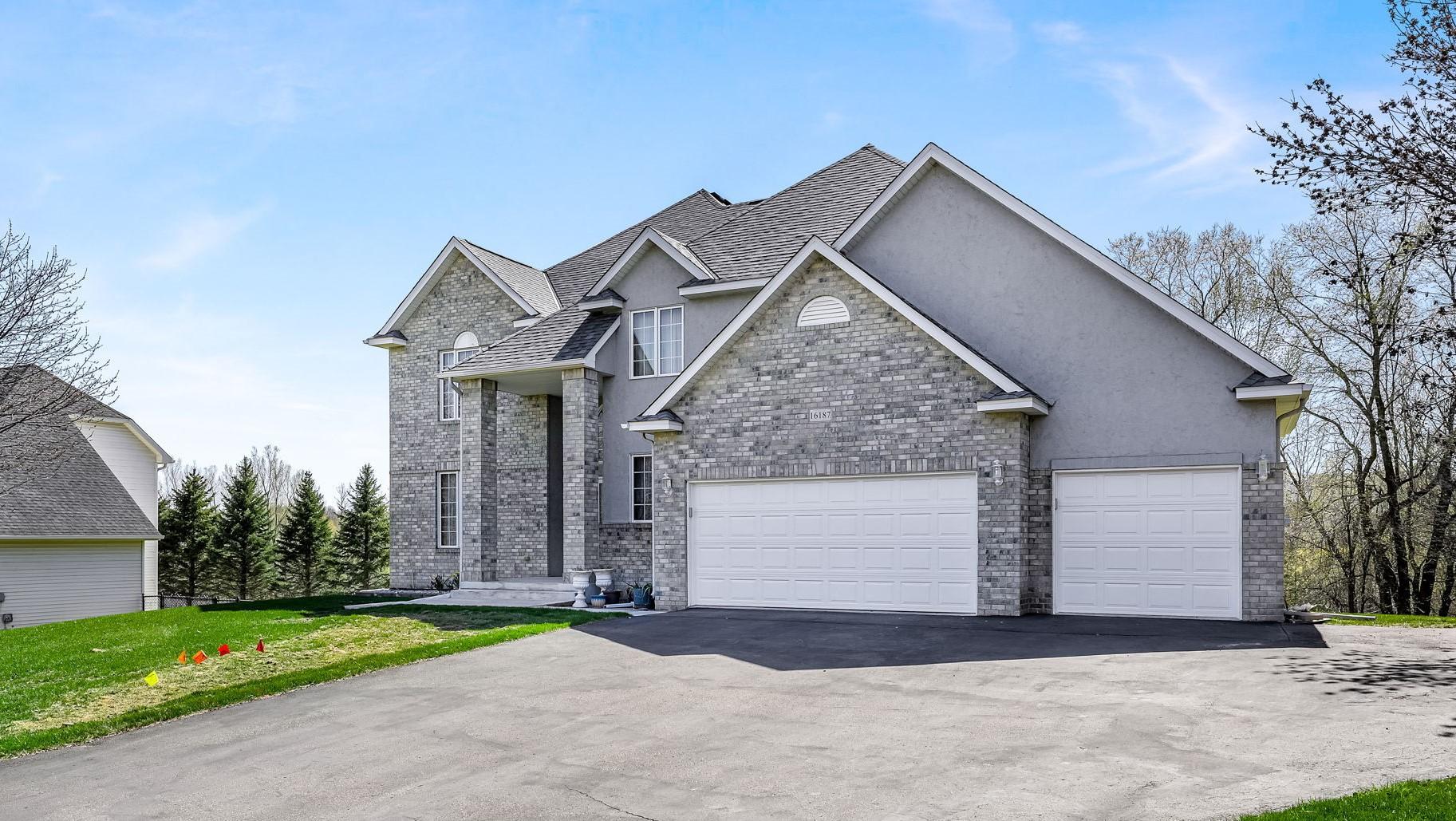 16187 Hawthorn Path