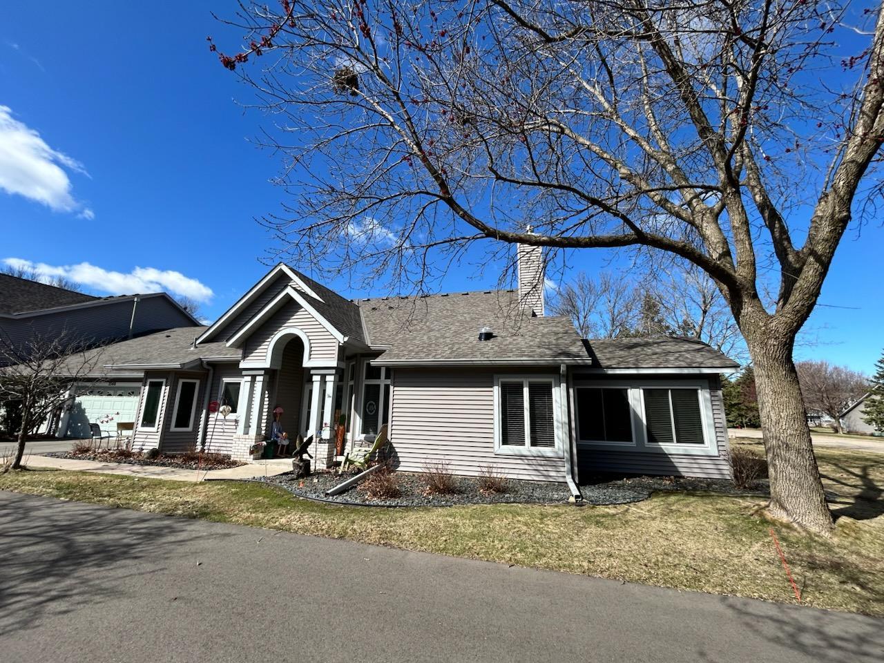 2548 Sumac Ridge