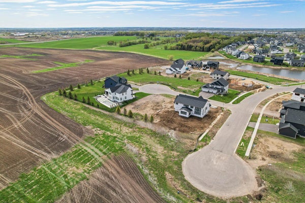 19522 HADLER CT, LAKEVILLE, MN 55044 - Image ab0a0f9e22225adefdcd43ca4bf460a3/4156310826