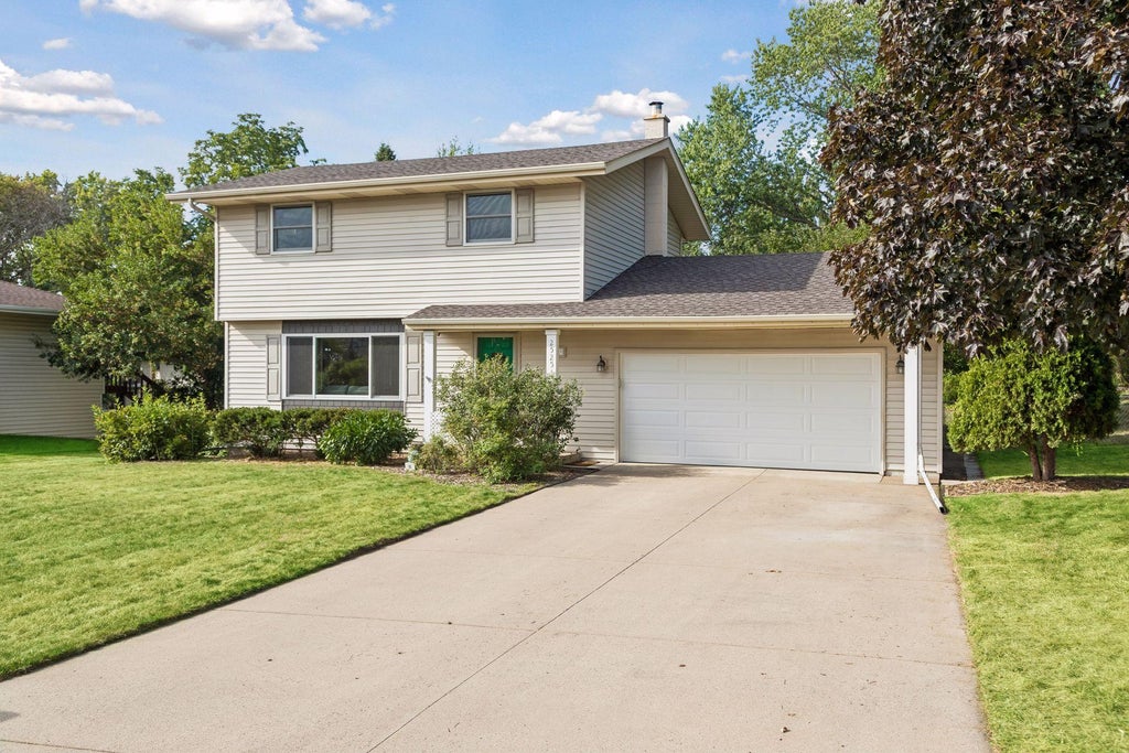 Photo of 2525 Blomquist Avenue, White Bear Lake, MN 55110 (MLS # 7125137)