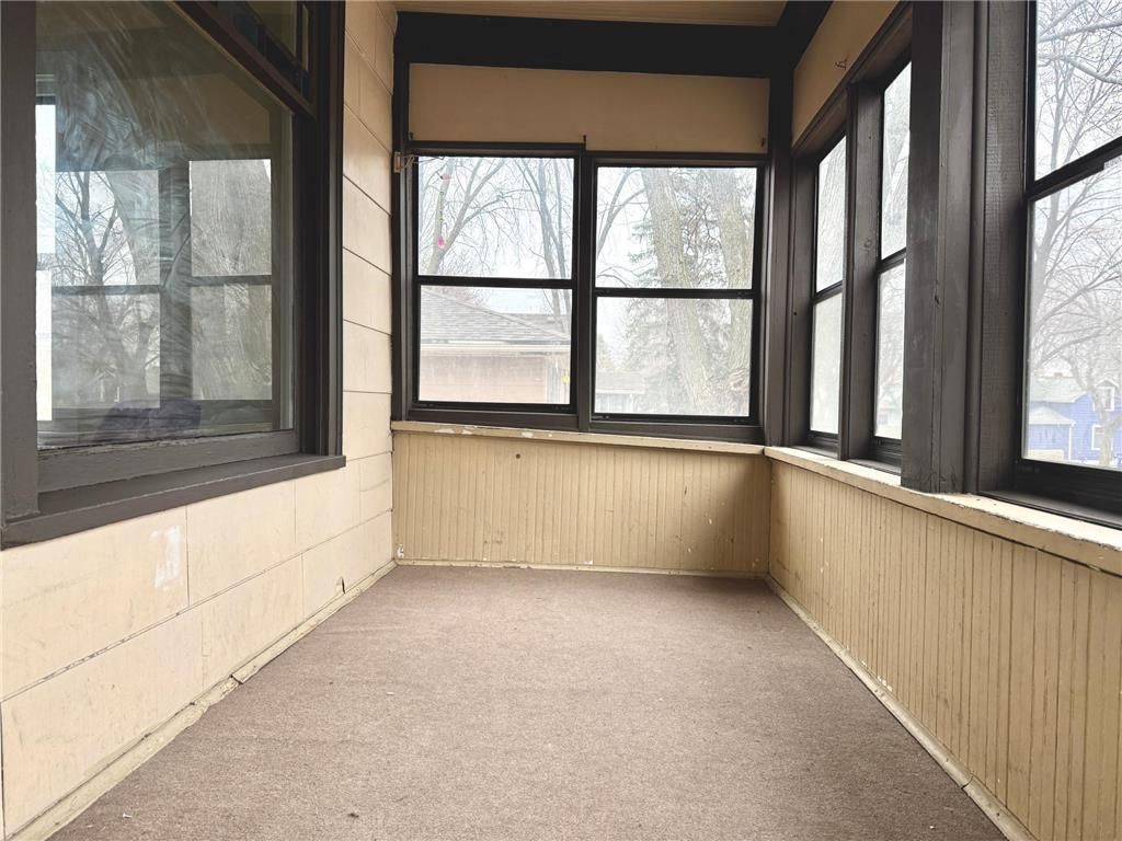 Photo of 869 Lawson Avenue E, Saint Paul, MN 55106 (MLS # 7066516)