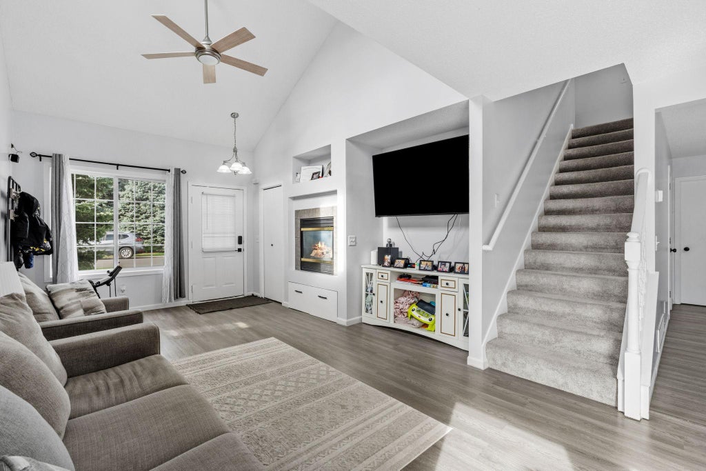 Photo of 895 Ferdinand Drive, Shakopee, MN 55379 (MLS # 7165114)