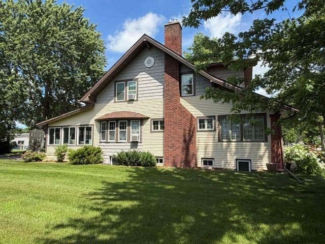 Photo of 611 N Marshall Avenue, Litchfield, MN 55355 (MLS # 7093403)