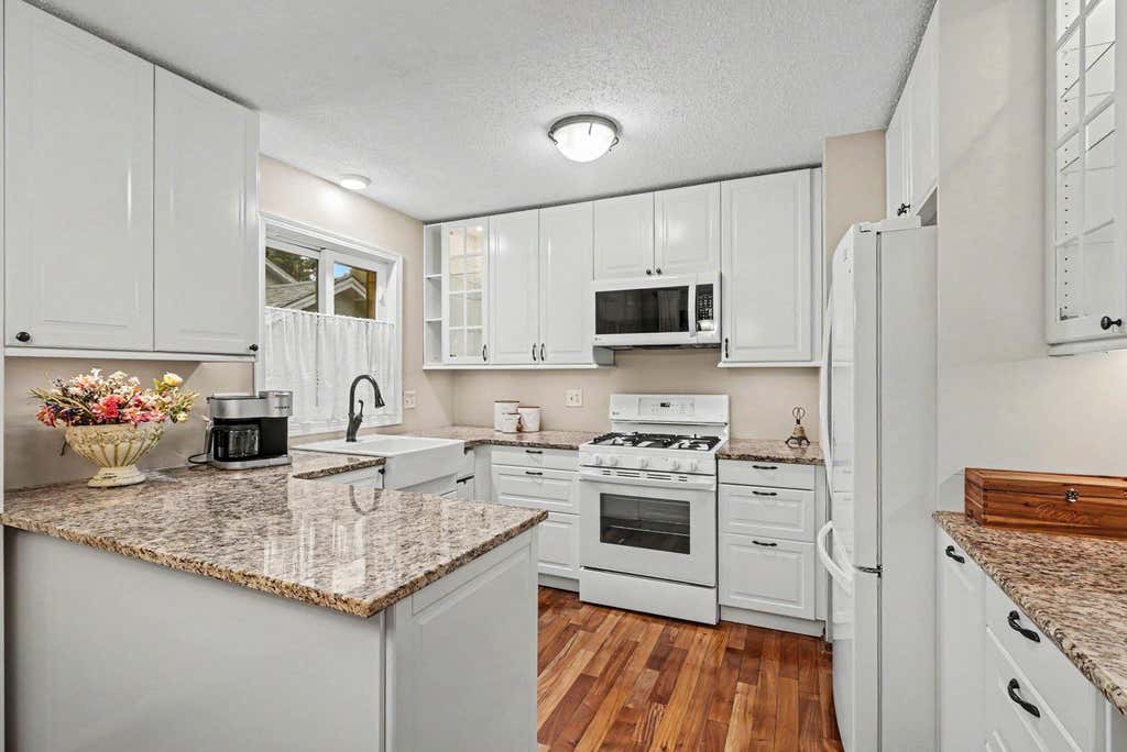 Photo of 7201 32nd Avenue N, Crystal, MN 55427 (MLS # 7067344)