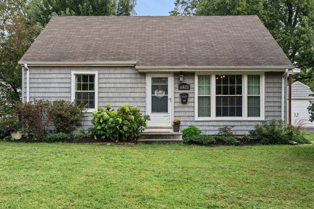 Photo of 6821 4th Avenue S, Richfield, MN 55423 (MLS # 6805068)