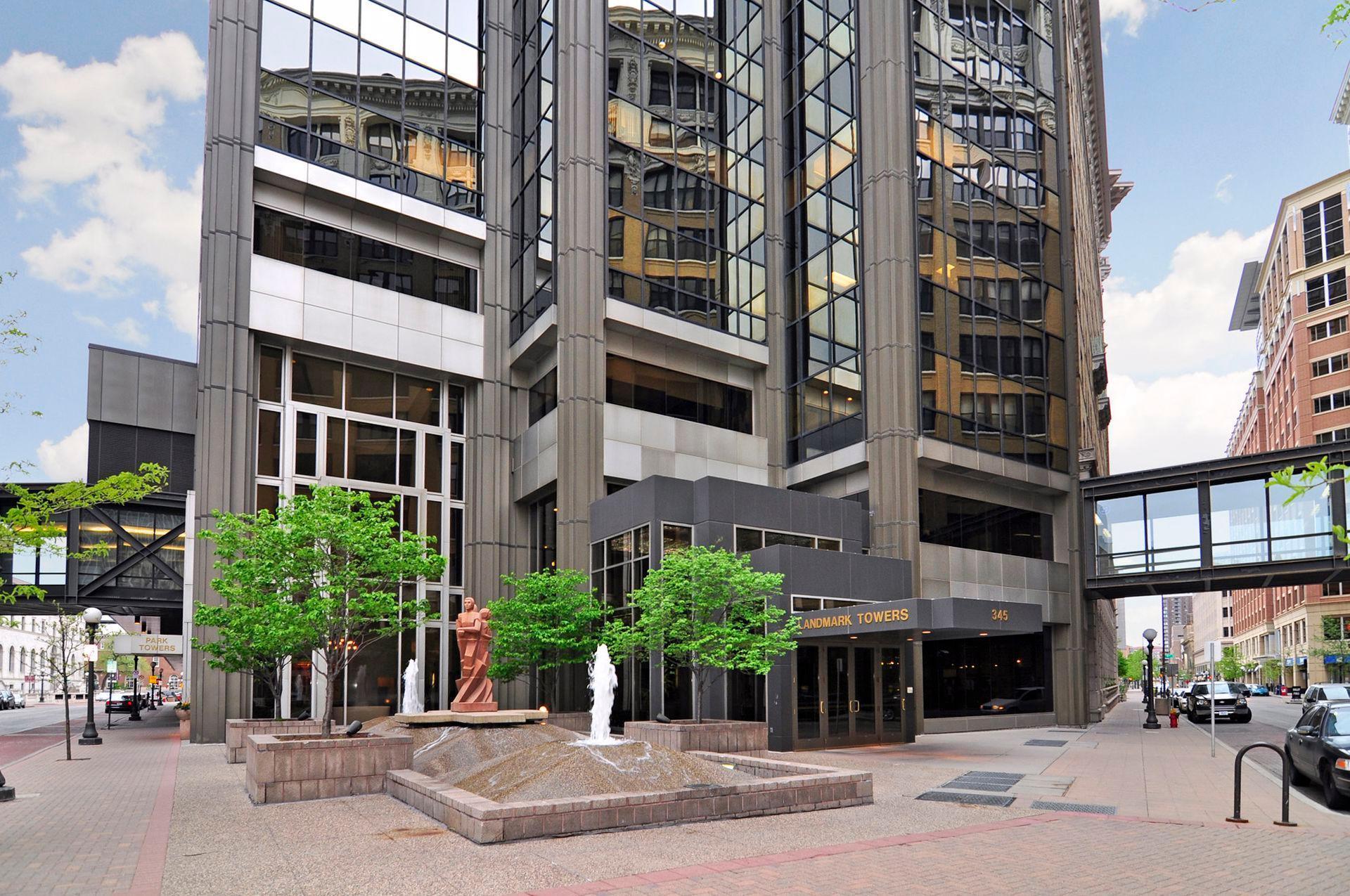 59 4th Street W 21C
