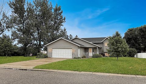Photo of 310 4th Street SW, Clara City, MN 56222 (MLS # 6756376)