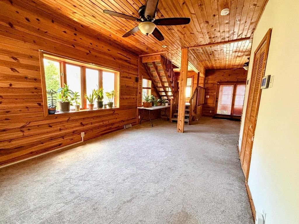 Photo of 277 E Morton Street E, Saint Paul, MN 55107 (MLS # 6689886)